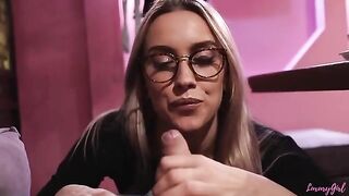 A risky blowjob in the restaurant with two beautiful girls