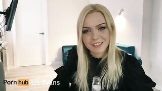 A beautiful neighbor came to visit and offered a stunning blowjob