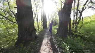 A man came to the woods and a girl sucked his dick public