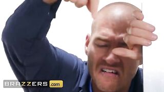 Xander helps Maserati XXX out of a sticky situation