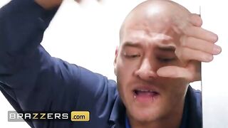 Xander helps Maserati XXX out of a sticky situation