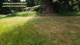 A big cumshot on the face of a naughty girl in a risky outdoor spot