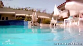 A sexy woman met a guy and got fucked on vacation
