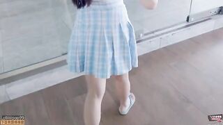 A Chinese girl has sex with her boyfriend during their vacation