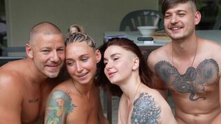 Amateur real couples OWIAKS and LeoKleo in hot foursome sex