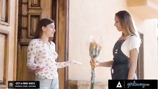 The flower shop owner gets horny and plays with her pussy in HD