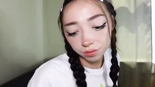 Stepsister twerks and fucks before her parents come home in a steamy scene