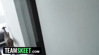 The big booty curvy stepsis Daisy Stone enjoys riding her stepbrother’s cock