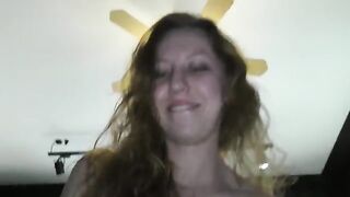 I stuck my finger in the ass of my neighbour. She loves me