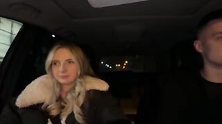 A student couldn't pay the fare to a taxi driver in a tricky situation