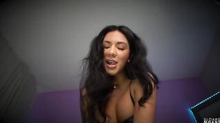 Tinder date gets dominated by Sloan in intense POV