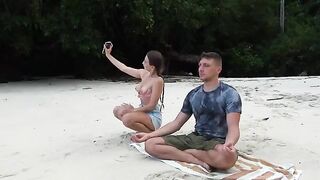 Beach meditation turned into a deep blowjob session with a stranger, just like in those steamy Kriss Kiss videos