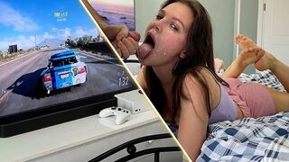 Girl plays Xbox and her boyfriend fucked her mouth