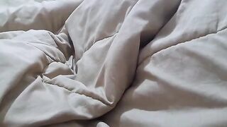 I share bed with a round ass stepmom who's got skills