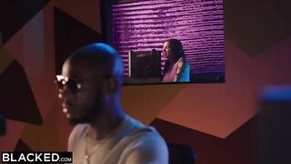 Singer Keisha got fucked by the producer Anton in hardcore action