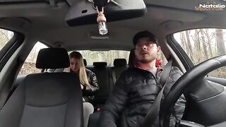 A hot girl got into the taxi and things got steamy