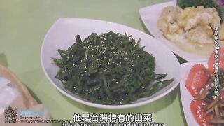 A sexy girl is fucking with her boyfriend on camera in Taipei