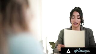 The busty lawyer Vanessa Sky tries to take advantage of her client