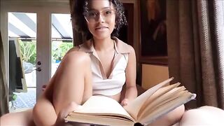 Nerdy little stepsister learns how to be cool in bed - Family Therapy