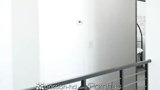 Stunning blonde Blake Blossom gets fucked and facialed with passion