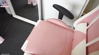 A stepsister asked her stepbrother to rate her blowjob skills, cheating on her BF