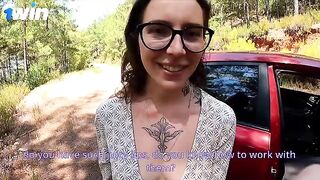 She fixed her car and got fucked hard in the ass outdoors