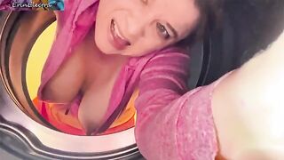 Stepmom got stuck in the washing machine and received a creampie
