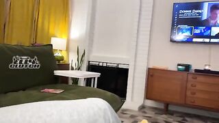 A date with a stranger ends in a wild threesome adventure