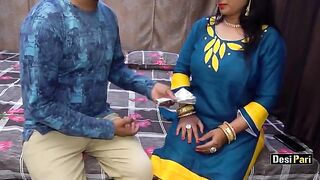 Desi Pari aunty fucked for money with clear Hindi audio