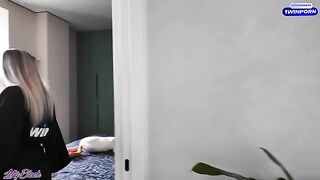 A lonely MILF seduces the handyman with her perfect ass and satin charm