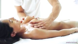 Girl was seduced during a massage and had gentle sex