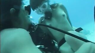A guy has sex with a woman with a hairy pussy underwater