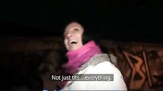 Girl just loves to have sex in unusual places, toilet no exception