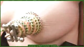 Piercing the labia with needles for a new look is a trend now