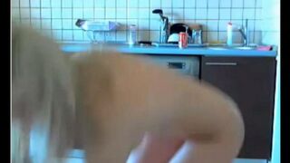Young girl masturbates her pussy with a webcam, showing it all