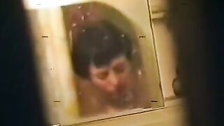 A drunken woman met a soldier in the bath and got intimate with him