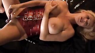 Rachel Aziani gets off by using a sex toy in this hot video