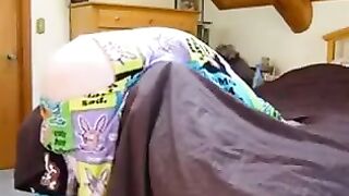 A girl with a big vagina fucks with her brother