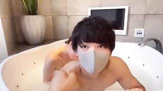 Japanese guy’s slippery handjob with cum lube and creampie finish