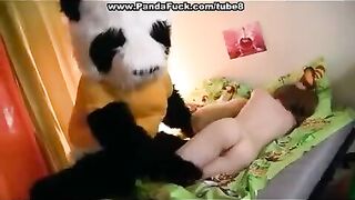 A plush toy was used by a pervert man to have sex with his mistress