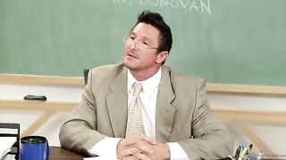 The student got a good mark thanks to the teacher’s intimate attention