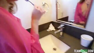 The only thing she wanted was to get fucked and cum on her pussy