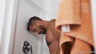 Nicole gets fucked in her anal by an insatiable guy