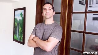 A short dick does not give guarantees of success in sex