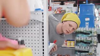 A bodega boy managed to achieve the impossible, as seen in this video