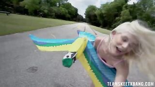 A girl can’t resist having sex in the fresh air of nature