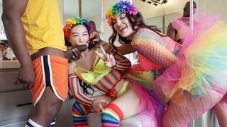 A threesome sex with guys who love to fuck without any restrictions