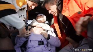 A snow angel got her pussy railed in an car