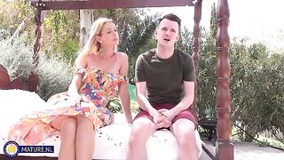 A blowjob with a beautiful woman in love with you