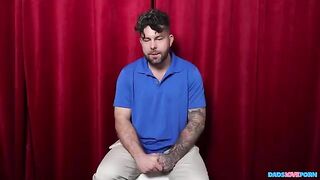 A man tasted the pussy of a delicious blondie